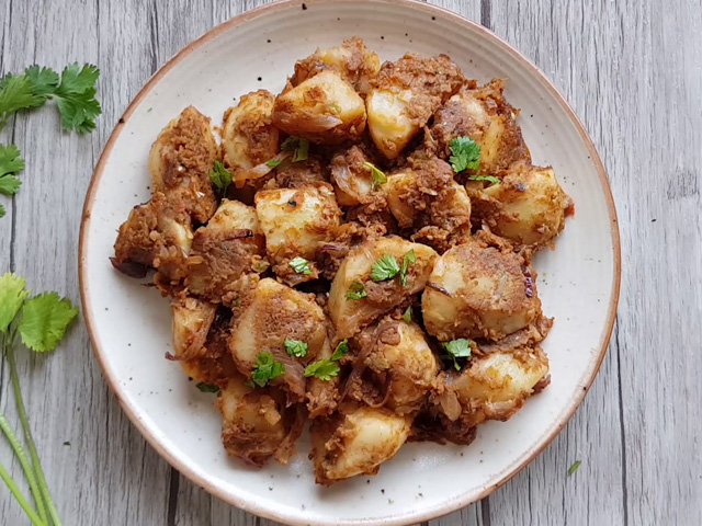 How To Make Spicy Aloo | Easy Spicy Aloo Recipe Video