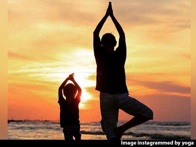 हरियाणा सरकार Yoga को पाठ्यक्रम में करेगी शामिल, मुख्यमंत्री की अध्यक्षता में हुई बैठक, जानें योग करने के फायदे