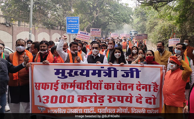 BJP Workers Protest Outside Residences Of Delhi Ministers Over Civic Body Dues