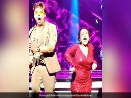 नेहा कक्कड़ को गलती से सेट पर चोटिल कर बैठे हिमेश रेशमिया, वायरल हुआ Video नेहा कक्कड़ को गलती से सेट पर चोटिल कर बैठे हिमेश रेशमिया, वायरल हुआ Video