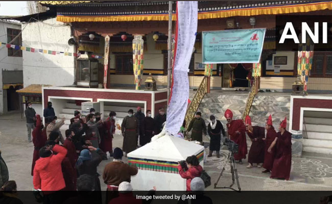 लेह में लद्दाख बुद्धिस्ट एसोसिएशन ने नए साल के जश्न में मनाया 'लोसर' उत्सव