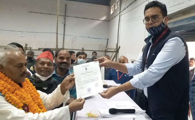 UP MLC चुनाव: PM मोदी के संसदीय क्षेत्र में SP की जीत, तीसरे नंबर पर BJP समर्थित कैंडिडेट