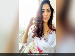 राहुल वैद्य की गर्लफ्रेंड Disha Parmar ने व्हाइट कलर के आउटफिट में करवाया ग्लैमरस फोटोशूट, देखें Video राहुल वैद्य की गर्लफ्रेंड Disha Parmar ने व्हाइट कलर के आउटफिट में करवाया ग्लैमरस फोटोशूट, देखें Video