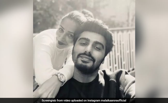 Malaika Arora And Arjun Kapoor, Staying At Amrita Arora's Goa Home, Share Glimpses