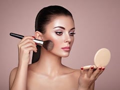 शादी या पार्टी के लिए होना है रेडी, तो अपनाएं ये 10 आसान मेकअप टिप्स