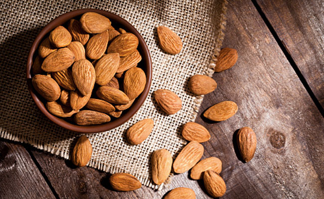 5 Low-Fat Snacks You Can Munch On While Working From Home