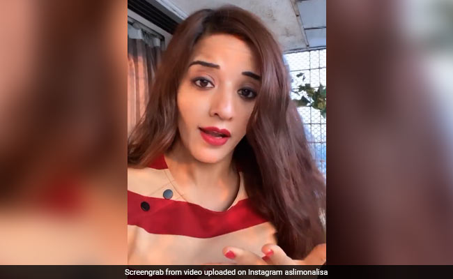 मोनालिसा ने 'तुहाडा कुत्ता टॉमी' पर कुछ इस तरह किया डांस, देखें मजेदार Video