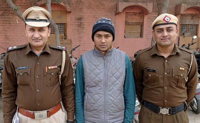 दिल्ली पुलिस में भर्ती कराने के नाम पर लाखों रुपये हड़पने वाला गिरफ्तार