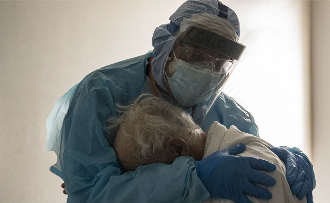 Hospital Staff "Truly Exhausted", Says US Doctor In Viral Hug Photo