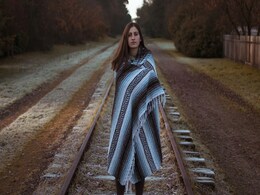 Keep Yourself Warm Yet Stylish With These 5 Beautiful Shawls Keep Yourself Warm Yet Stylish With These 5 Beautiful Shawls