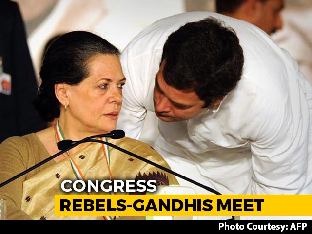 Sonia Gandhi's Outdoor Meet With 'Rebels' As Congress Attempts Thaw