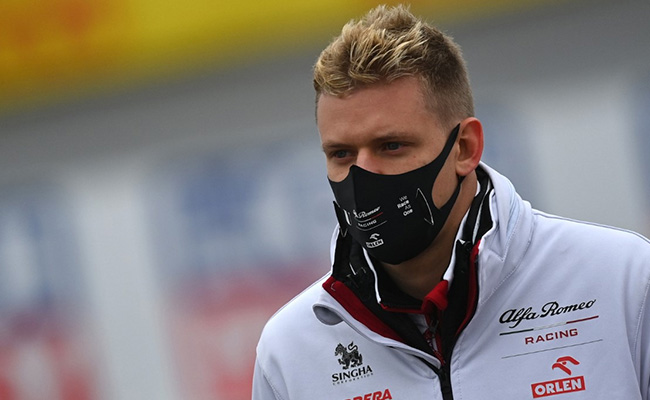 F1: Mick Schumacher's Mother Sounds Off Haas Boss Of His Crooked Seat