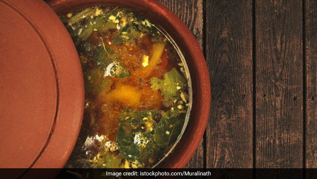 High-Protein Diet: How To Make Poondu Rasam To Boost Immunity And Shed Kilos This Winter Season (Recipe Inside)