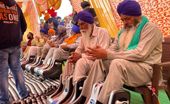 NGO Sends Foot Massagers For Protesting Farmers At Delhi's Singhu Border