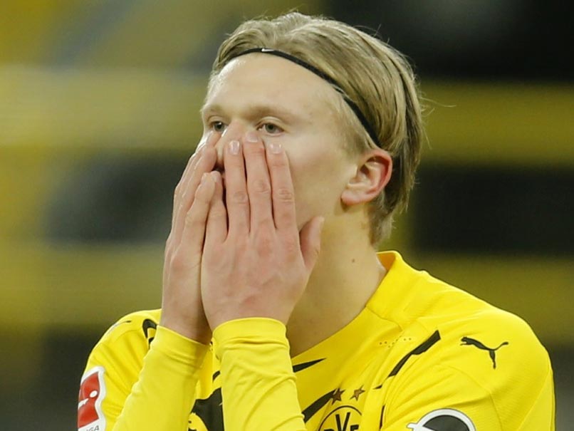Borussia Dortmund Star Striker Erling Haaland Out Until January, But Mats Hummels Hopeful