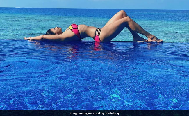 Where To Find Daisy Shah These Days - Pics Say It All