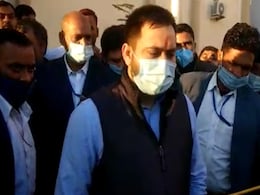 बिहार के रूपेश हत्याकांड पर डीजीपी के दावे पर तेजस्वी क्यों सवाल उठा रहे हैं? बिहार के रूपेश हत्याकांड पर डीजीपी के दावे पर तेजस्वी क्यों सवाल उठा रहे हैं?