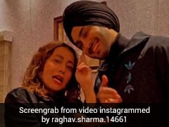 नेहा कक्कड़ ने रोहनप्रीत सिंह संग 'शोना-शोना' गाने पर दिए एक्सप्रेशंस, देखें Video नेहा कक्कड़ ने रोहनप्रीत सिंह संग 'शोना-शोना' गाने पर दिए एक्सप्रेशंस, देखें Video