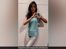 नुसरत भरूचा ने यो यो हनी सिंह के 'फर्स्ट किस' सॉन्ग पर किया डांस, Video हुआ Viral नुसरत भरूचा ने यो यो हनी सिंह के 'फर्स्ट किस' सॉन्ग पर किया डांस, Video हुआ Viral