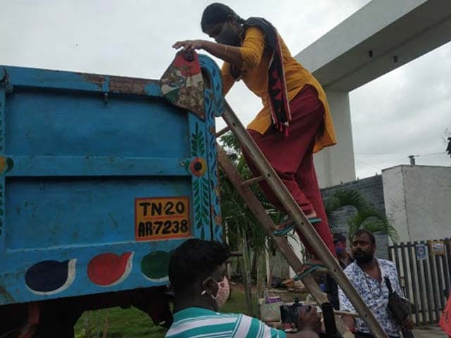 Trucks Arrive To Help 5,000 People Stranded Near Chennai IT Corridor