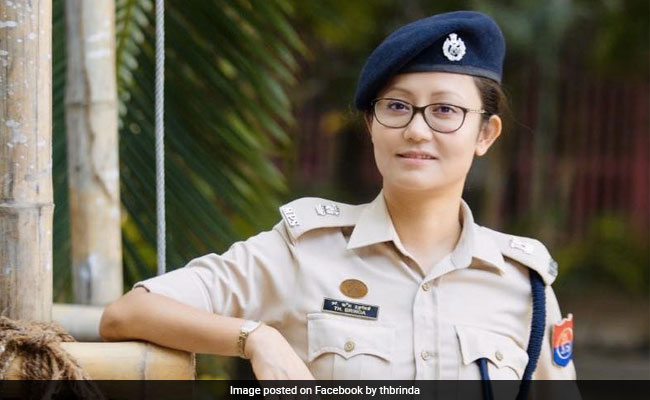 ड्रग्स मामले में आरोपियों के बरी होने पर पुलिस अधिकारी ने लौटाया वीरता मेडल