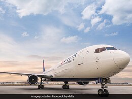 "Wear Proper Undergarments": Delta Airlines' New Memo For Flight Attendants "Wear Proper Undergarments": Delta Airlines' New Memo For Flight Attendants