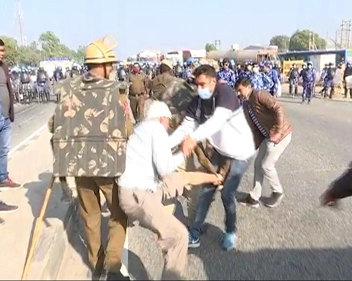 Video: Cops Climb Tractors, Snatch Keys In Clash With Farmers On Highway