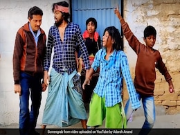 Adarsh Anand ने पवन सिंह के 'चीर देंगे फाड़ देंगे' सॉन्ग पर यूं मनाया नया साल, Funny Dance Video की धूम Adarsh Anand ने पवन सिंह के 'चीर देंगे फाड़ देंगे' सॉन्ग पर यूं मनाया नया साल, Funny Dance Video की धूम