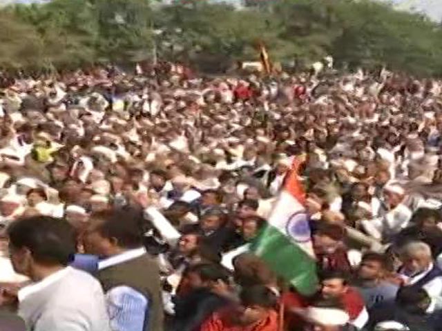 Thousands Gather For Third "<i>Mahapanchayat</i>" Against Farm Laws In UP