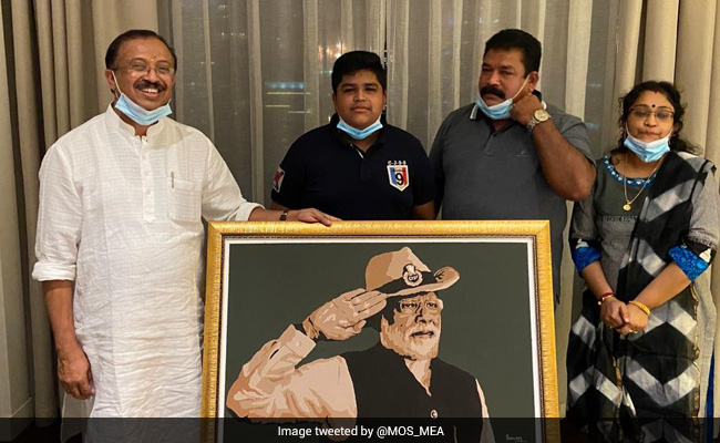 Indian Student In Dubai Makes Portrait Of PM Modi As Republic Day Gift