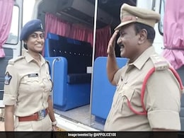 इंस्पेक्टर पिता ने DSP बेटी को 'नमस्ते मैडम' कहकर किया सैल्यूट, IPS बोला- 'प्यार और गर्व का पल...' इंस्पेक्टर पिता ने DSP बेटी को 'नमस्ते मैडम' कहकर किया सैल्यूट, IPS बोला- 'प्यार और गर्व का पल...'
