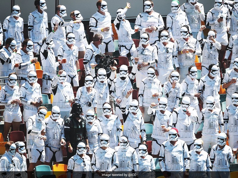 Australia vs India, 4th Test: Fans Dressed Up As Star Wars Characters Steal Limelight On Rain-Marred Day 2 In Brisbane
