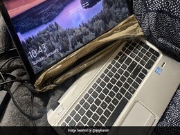 बहन का लैपटॉप टूटा तो भाई ने किया कुछ ऐसा, ट्विटर पर लड़कियां बोलीं- 'मेरे भी भाई बन जाओ...' बहन का लैपटॉप टूटा तो भाई ने किया कुछ ऐसा, ट्विटर पर लड़कियां बोलीं- 'मेरे भी भाई बन जाओ...'