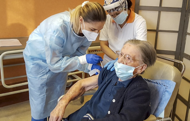 108-Year-Old Italian Woman Receives Coronavirus Vaccine