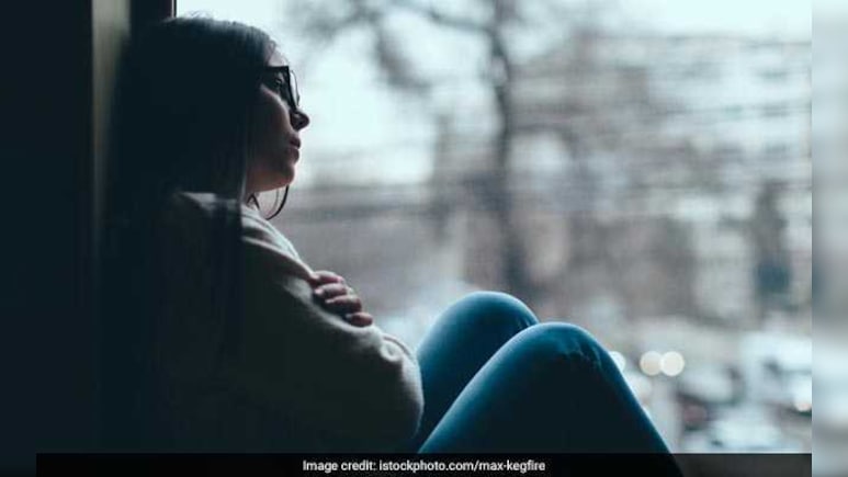 एम्स दिल्ली ने 'नेवर अलोन' ऐप लॉन्च किया, छात्रों को आत्महत्या करने से रोकने में करेगा मदद