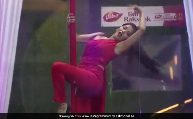 Monalisa ने कैटरीना कैफ के 'कमली' सॉन्ग पर किया डांस, Video मचा रहा है धूम