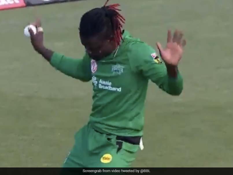 Watch: Andre Fletcher Takes 2 Blinders As Melbourne Stars Beat Hobart Hurricanes