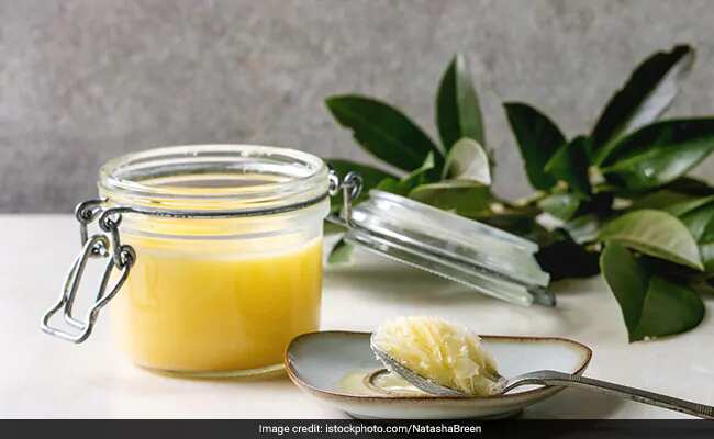 Ghee Benefits For Skin And Hair: घी के बालों और स्किन के लिए हैं ये अद्भुत फायदे, जान लें कैसे करें इस्तेमाल