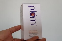 Skincare Review: Plum Glow Restore Facial Oil For Dry Skin Skincare Review: Plum Glow Restore Facial Oil For Dry Skin