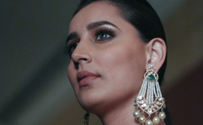 Make Your Outfits Shine With These Earrings Like Never Before