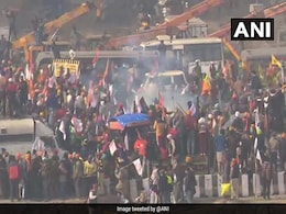 किसानों के ट्रैक्टर मार्च पर पुलिस ने बरसाई लाठी तो बॉलीवुड डायरेक्टर ने किया Tweet, बोले- यह चिंताजनक है... किसानों के ट्रैक्टर मार्च पर पुलिस ने बरसाई लाठी तो बॉलीवुड डायरेक्टर ने किया Tweet, बोले- यह चिंताजनक है...