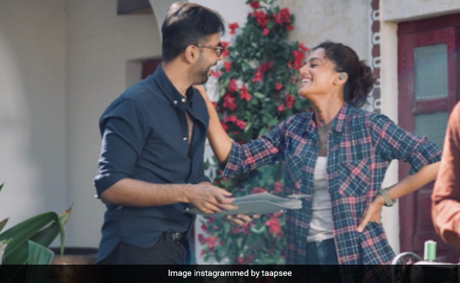 "<i>Ab Toh Kisi Picture Mein Cast Kar Le Yaar</i>": Taapsee Pannu To <i>Paatal Lok</i> Star Abhishek Banerjee