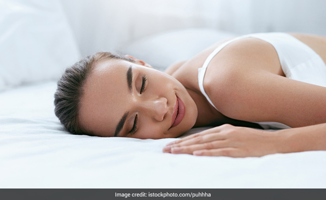 7 Bedtime Beauty Hacks To Follow For Glowing Skin