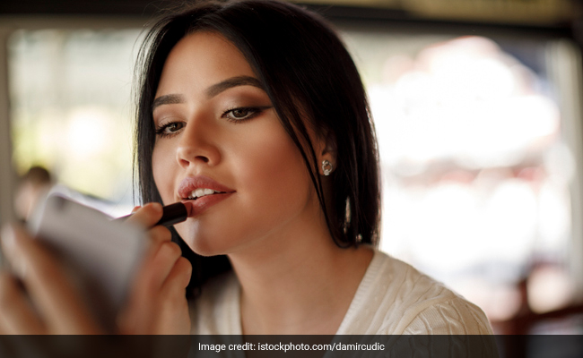 Keep These Time-Saving Beauty Hacks Handy On Busy Mornings