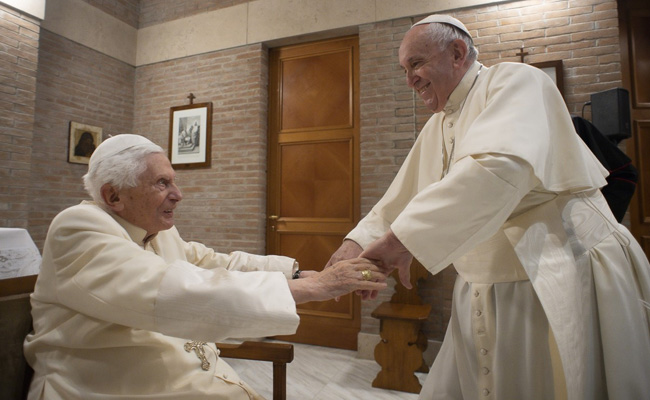 Pope Francis, Ex-Pope Benedict Get Virus Vaccines: Vatican