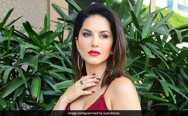 Sunny Leone पर लगा धोखाधड़ी का आरोप, केरल पुलिस ने घंटों की पूछताछ