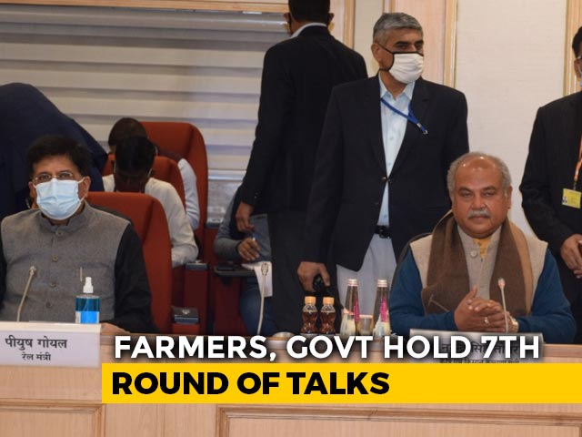 Centre-Farmer Meet Starts With 2-Minute Silence For Protesters Who Died