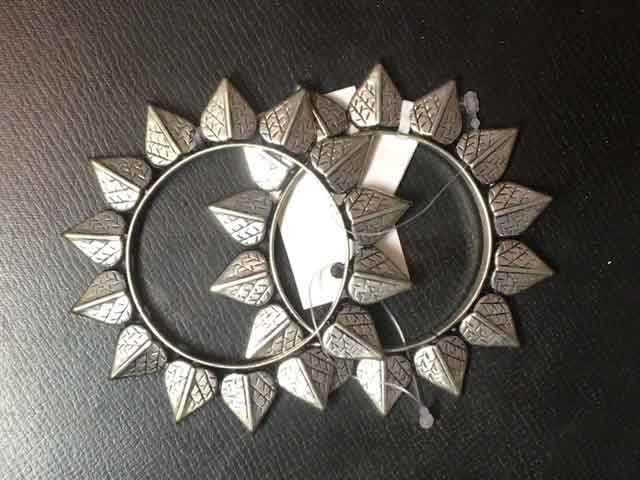 Fashion Review: Floral Bangles From Rubans Accessories