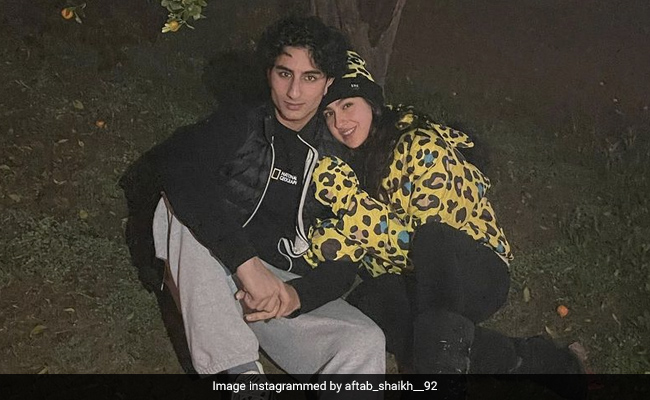 Sara Ali Khan ने भाई इब्राहिम संग शेयर की क्यूट Photo, तस्वीरों में दिखी भाई-बहन की स्पेशल बॉन्डिंग