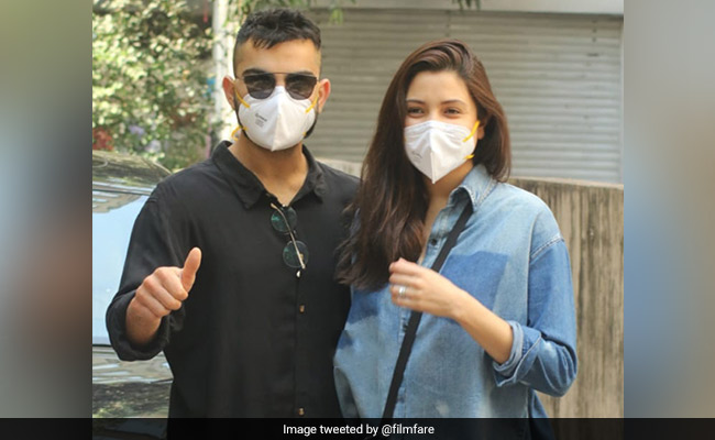 अनुष्का शर्मा और विराट कोहली पैरेंट्स बनने के बाद पहली बार आए नजर, ब्लू डेनिम में नजर आईं एक्ट्रेस